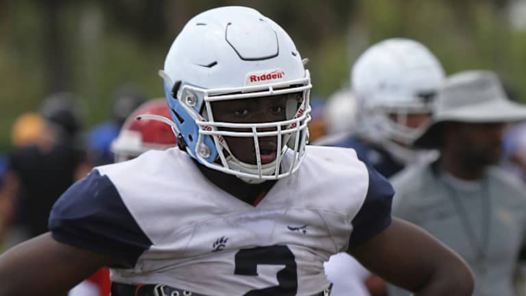 Football: UConn Focuses on Adding Pass Rushers
