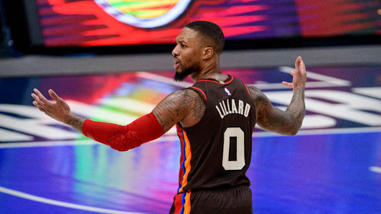 Damian Lillard Facepalms Report About Forgoing Paychecks