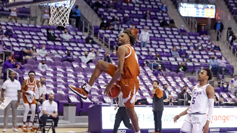 Greg Brown Goes Between His Legs for Dunk of the Summer