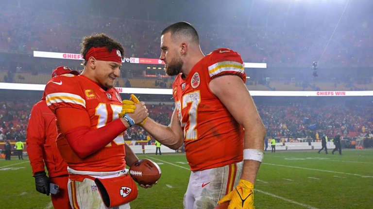 Mahomes y Kelce cerca de igualar marca de Brady y Gronkowsky