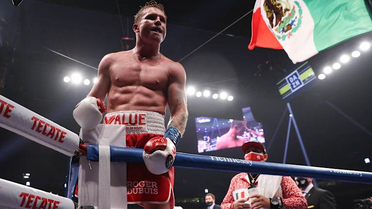 Conversaciones entre Canelo y Benavidez para una posible pelea ¿Se acerca el enfrentamiento esperado?