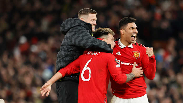 Manchester United da tremenda remontada y elimina a Barcelona de Europa League