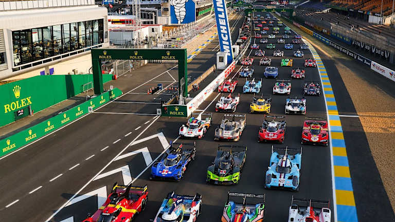 Check out your weekend racing schedule