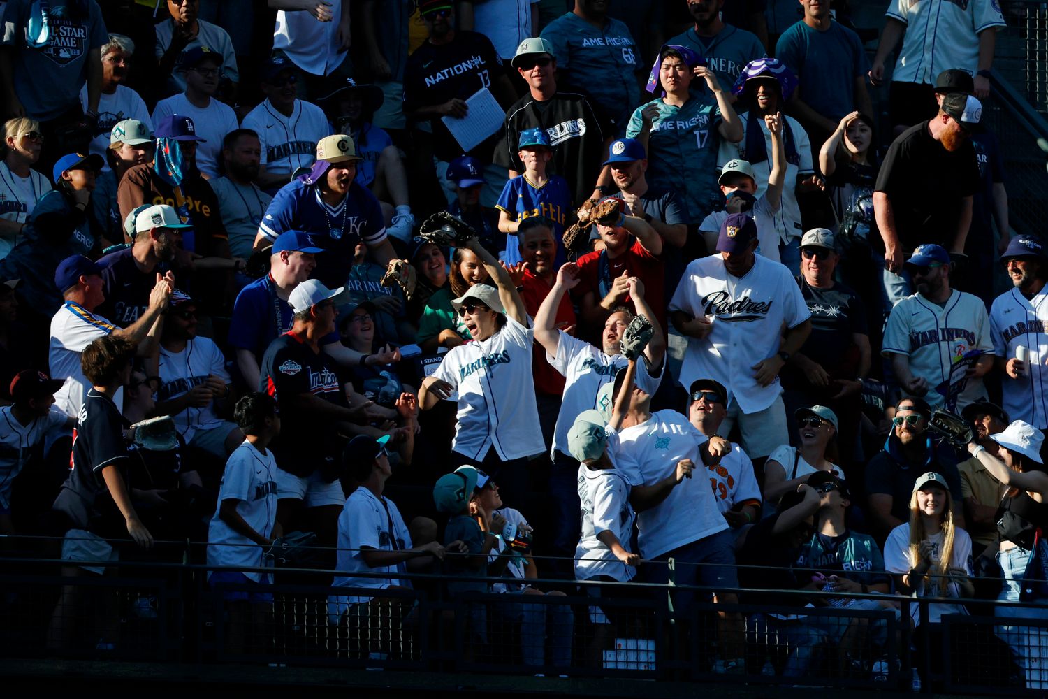 Fans Chant "Sell the Team" at MLB All-Star Game in Support of Oakland A's Fans