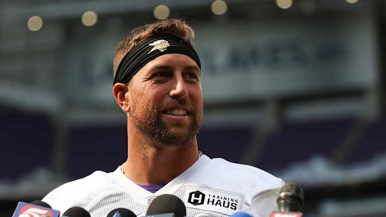After Eagles loss, Adam Thielen notes lack of yelling from Vikings coaches