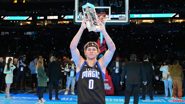 McClung y Lillard repiten como campeones del concurso de clavadas y triples en el All-Star