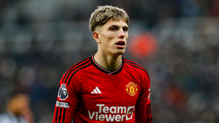 Alejandro Garnacho hace historia en Inglaterra el 8 de diciembre de 2023.