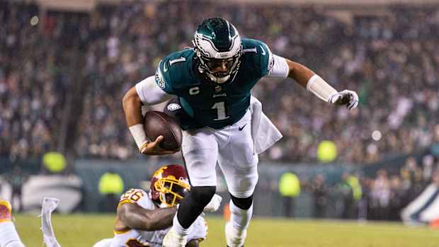 Jalen Hurts runs for yards vs. Washington on Week 15