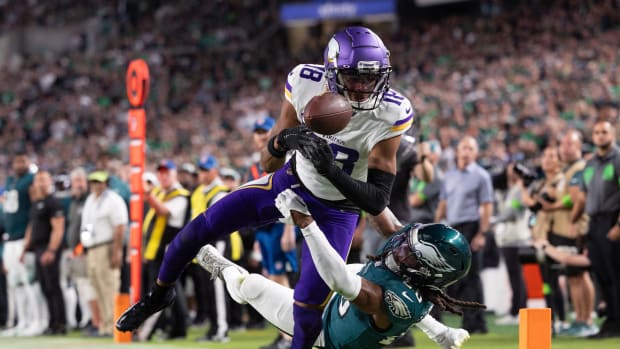 Terrell Edmunds was on the spot to force a fumble that turned the game around in the Eagles' 34-28 win over the Vikings