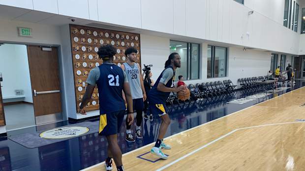 Bennie Boatwright of the Indiana Pacers