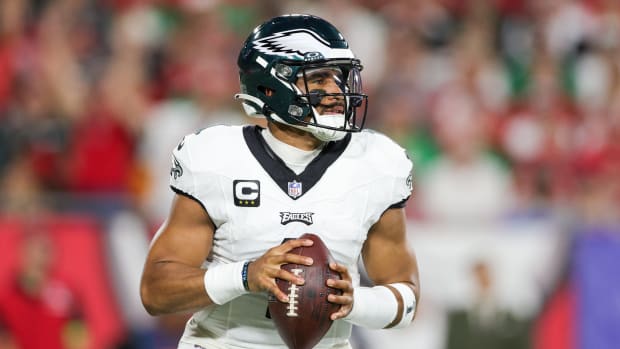 Philadelphia Eagles quarterback Jalen Hurts (1) drops back to pass against the Tampa Bay Buccaneers in the first quarter at Raymond James Stadium.