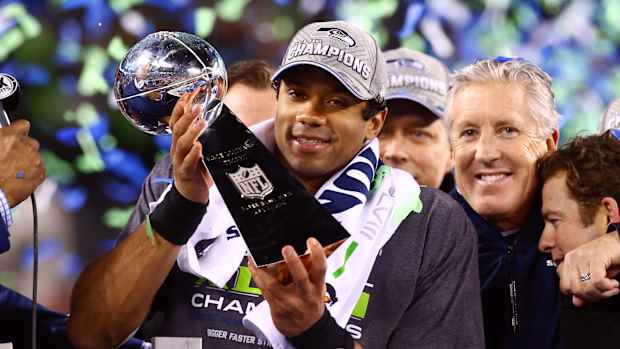 russell wilson pete carroll 22