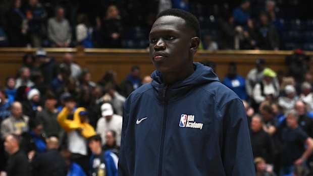 Duke basketball recruiting pledge Khaman Maluach