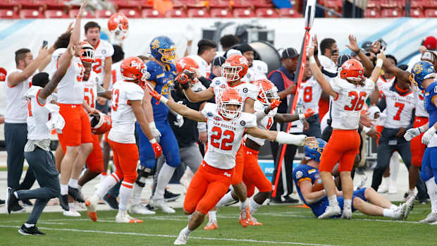 Zyon McCollum, Sam Houston1