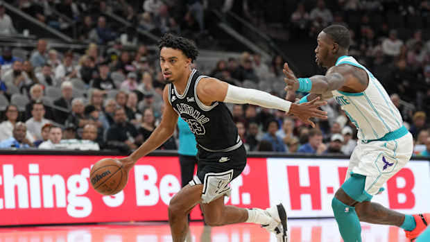 tre jones 11
