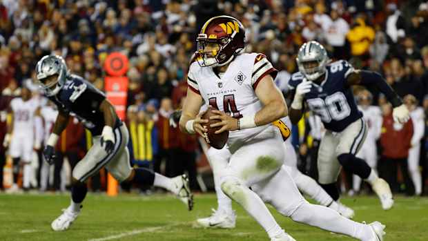 Washington Commanders quarterback Sam Howell (14)