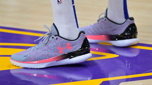 View of Stephen Curry's pink and blue shoes.