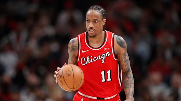 DeMar DeRozan wears Nike 6 Protro in Drew League game.