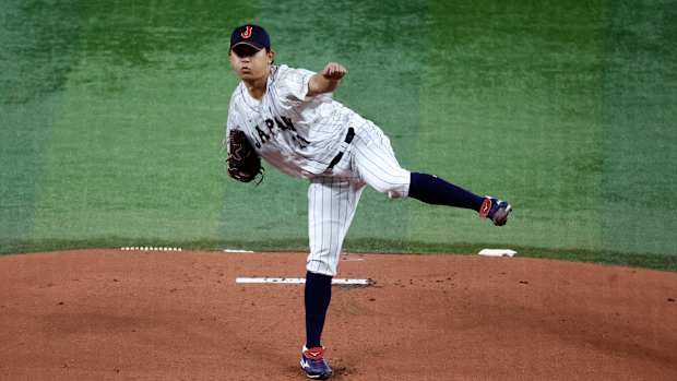 Japan starting pitcher Shota Imanaga pitches against the USA in the first inning at LoanDepot Park. (2023)