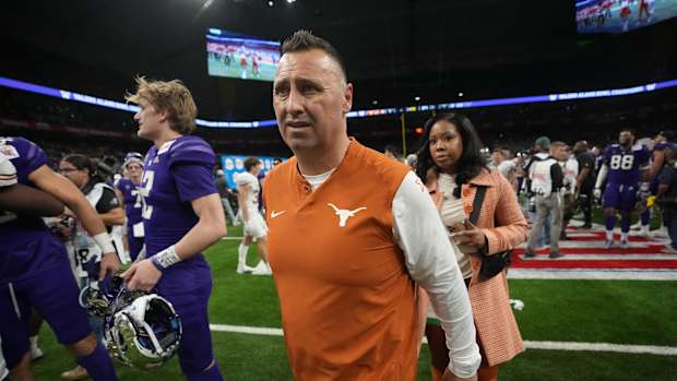 steve sarkisian 32