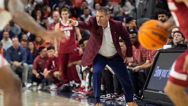 Alabama men’s basketball coach Nate Oats