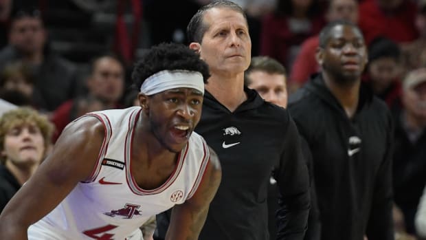 Razorbacks coach Eric Musselman on sideline against South Carolina