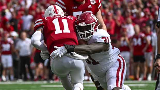 Casey Thompson sacked by Jalen Redmond 2022 Nebraska vs Oklahoma football