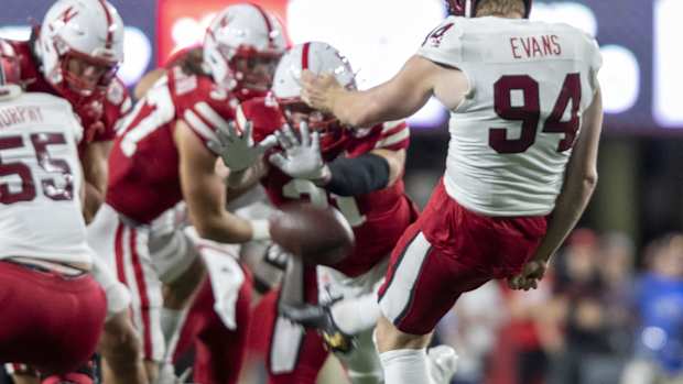 Chris Kolarevic punt block 2022 Nebraska vs. Indiana football