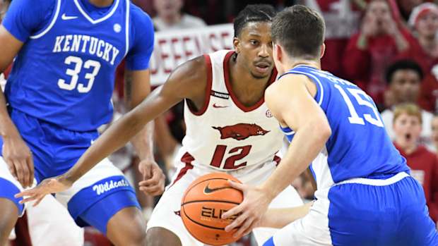 Razorbacks' Tramon Mark on defense against Kentucky