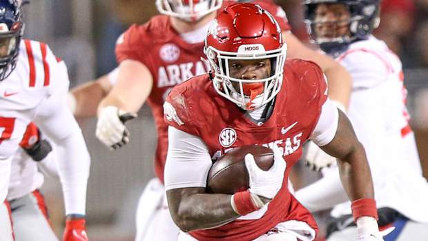 111922-Raheim Sanders-Ole Miss-nelson-4