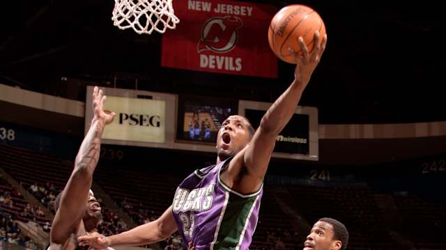 Milwaukee Bucks guard Michael Redd (22) in action