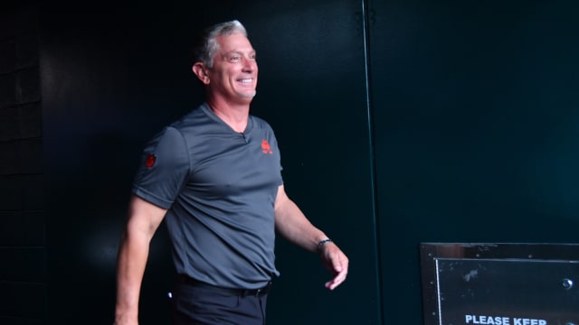 Aug 17, 2023; Philadelphia, Pennsylvania, USA; Cleveland Browns defensive coordinator Jim Schwartz walks to the field against the Philadelphia Eagles at Lincoln Financial Field. Mandatory Credit: Eric Hartline-USA TODAY Sports