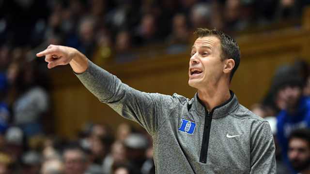 Duke basketball head coach Jon Scheyer