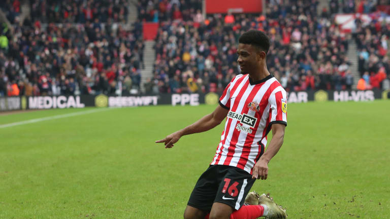 Sunderland ace has 'earned the right to play every minute of every game' - Tony Mowbray