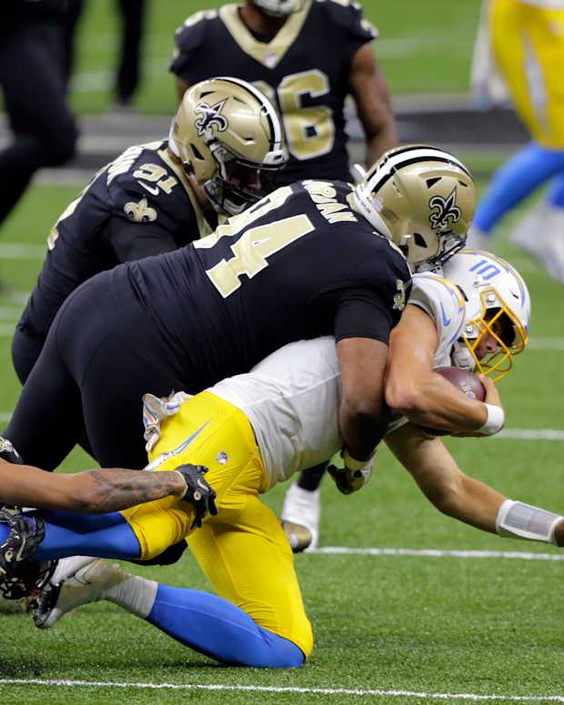 Chargers-Saints_002