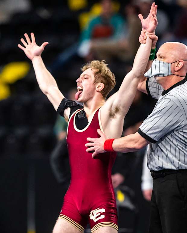 college wrestling