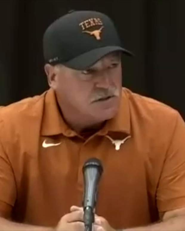 052822-Texas Coach-Players-Texas Super 03-ah