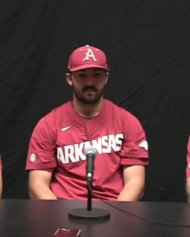 060222-Arkansas-NCAA-ah