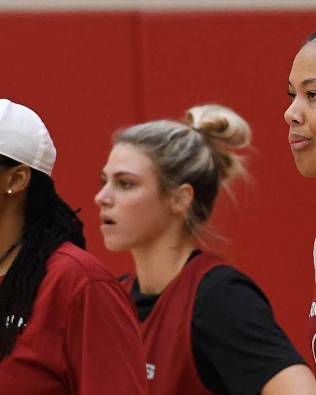 Razorbacks' Jersey Wolfenbarger at practice Thursday before European trip