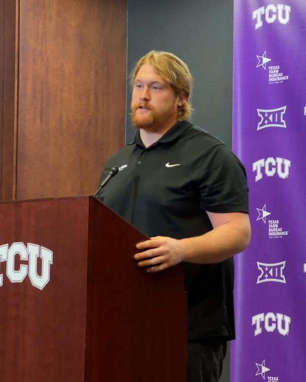 Senior OL Wes Harris Takes the Pod