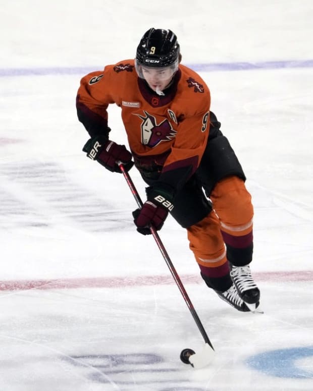 Nov 3, 2022; Tempe, Arizona, USA; Arizona Coyotes right wing Clayton Keller (9) skates the puck against the Dallas Stars during the first period at Mullett Arena. Mandatory Credit: Joe Camporeale-USA TODAY Sports