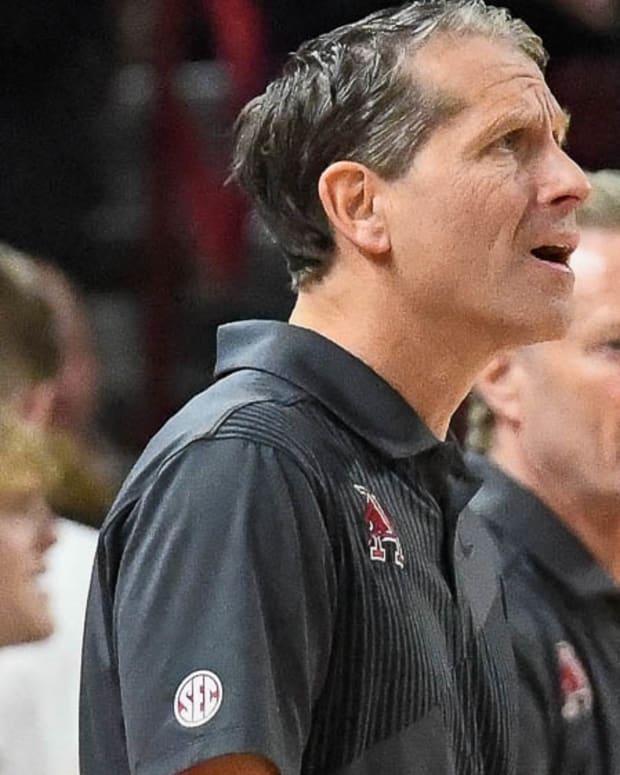 Razorbacks Eric Musselman against Georgia