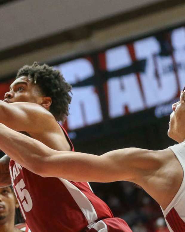 Razorbacks' Trevon Brazile on defense against Alabama