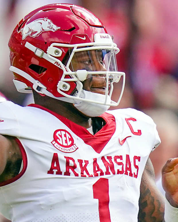 Razorbacks quarterback KJ Jefferson throwing against Alabama on Saturday