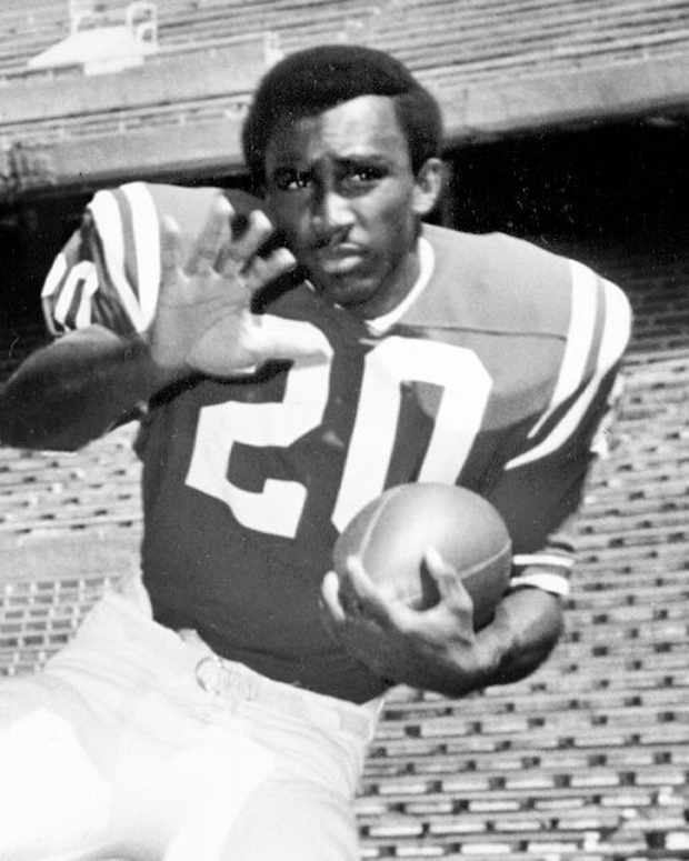 Johnny Rodgers, Nebraska football flanker