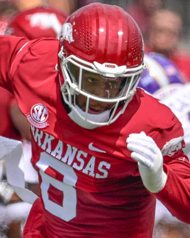 Razorbacks defensive back Jayden Johnson on a blitz against Western Carolina