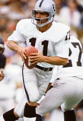 David Humm Raiders Long Photography-USA TODAY Sports USATSI_9867850