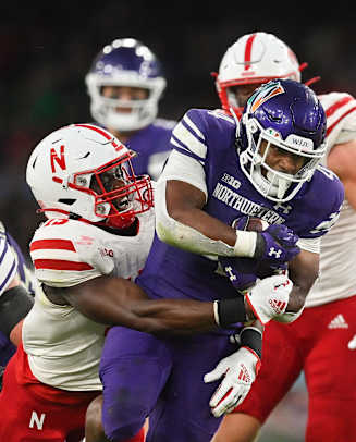 Cam Porter and Ernest Hausmann 2022 Nebraska vs Northwestern football USATSI_18938796