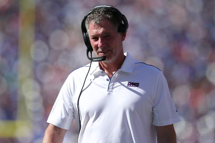 Sep 15, 2019; East Rutherford, NJ, USA; New York Giants head coach Pat Shurmur coaches against the Buffalo Bills during the fourth quarter at MetLife Stadium.