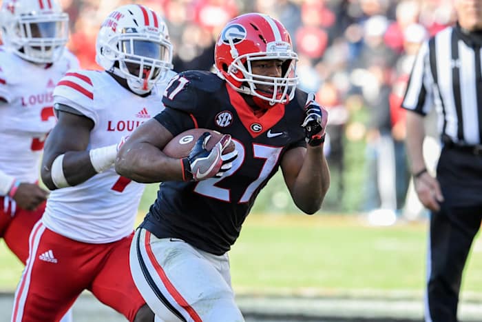 RB, Nick Chubb breaks away in black against Lousiana-Lafayette